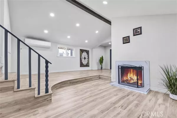 Tujunga, CA 91042,9502 Inspiration Way