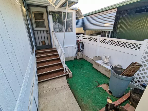 Yucaipa, CA 92399,12618 3rd #25