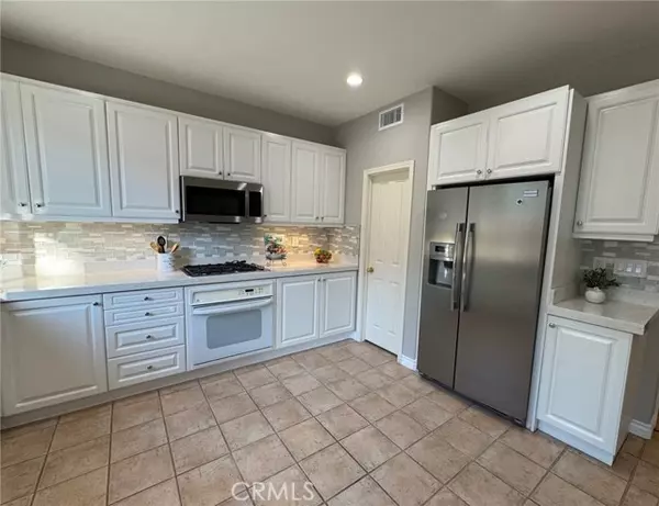 Irvine, CA 92602,33 Willowhurst