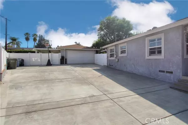 Redlands, CA 92373,835 Robinhood Lane