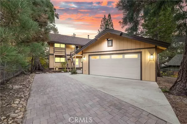 1006 Feather Mountain Dr, Big Bear City, CA 92314