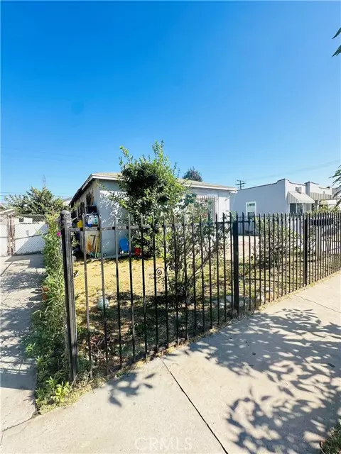 9314 Baird Avenue, Los Angeles, CA 90002