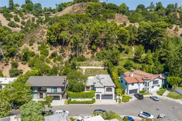 Beverly Hills, CA 90210,9713 Blantyre Drive