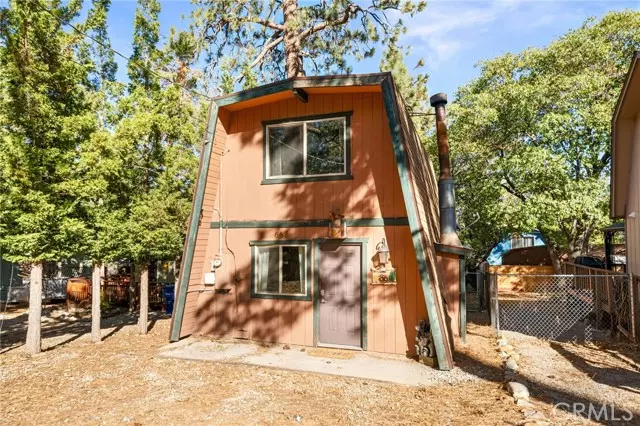 Sugarloaf, CA 92386,667 Leonard Lane