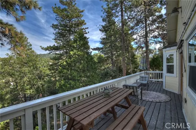 395 Wylerhorn Drive, Crestline, CA 92325