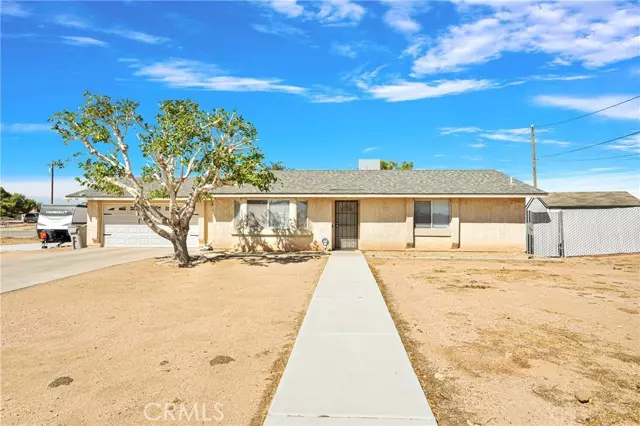 17590 Live Oak Street, Hesperia, CA 92345