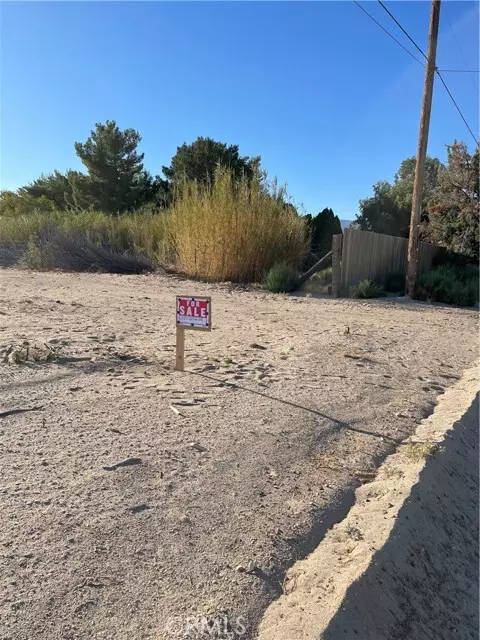 Lucerne Valley, CA 92356,0 Medanos