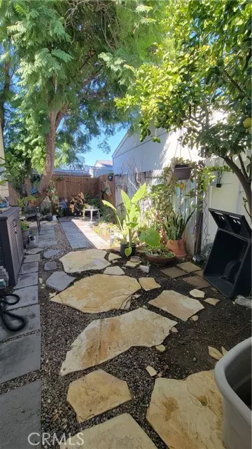 Chatsworth, CA 91311,21500 Lassen #136