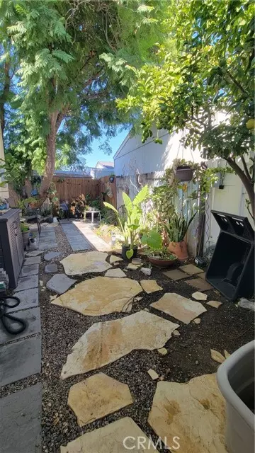 Chatsworth, CA 91311,21500 Lassen #136