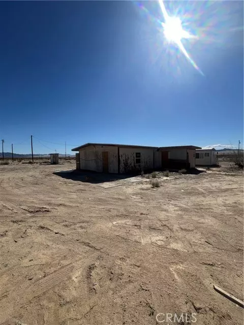 29 Palms, CA 92277,87908 Amboy Road