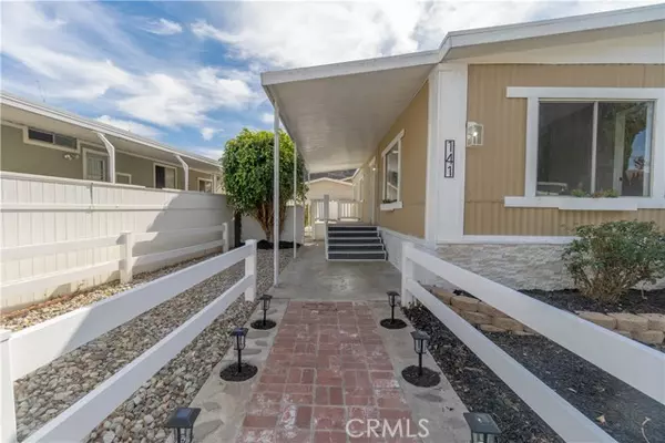 Corona, CA 92880,4901 Green River #141