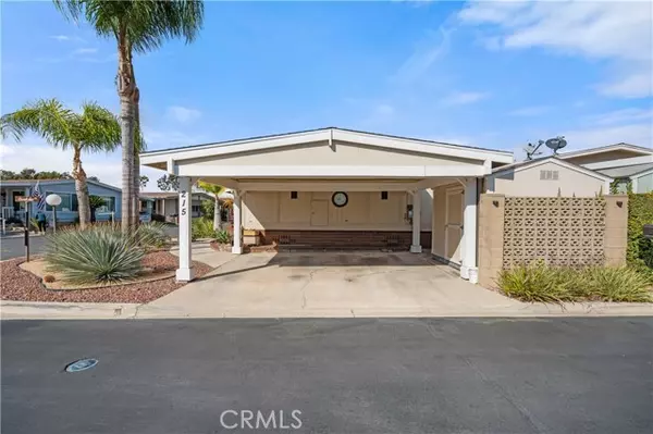 Placentia, CA 92870,215 Clearlake #215