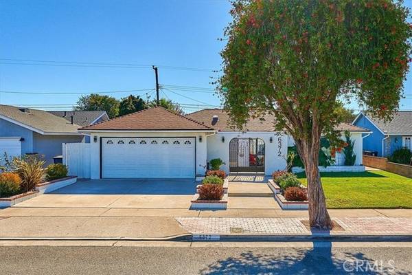 6372 Larchwood Drive, Huntington Beach, CA 92647