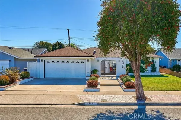 6372 Larchwood Drive, Huntington Beach, CA 92647