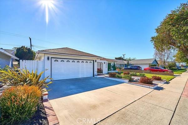 Huntington Beach, CA 92647,6372 Larchwood Drive