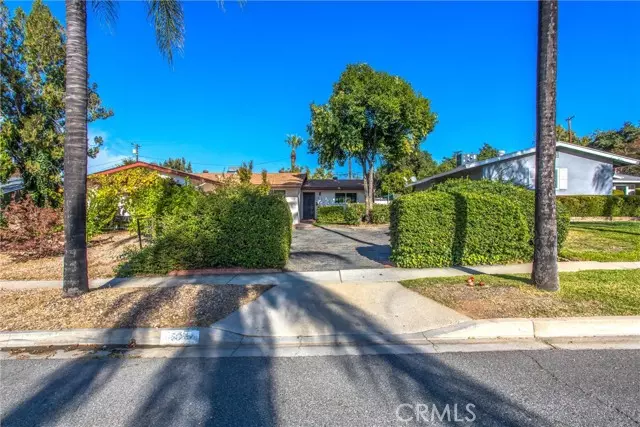 525 Esther Way, Redlands, CA 92373