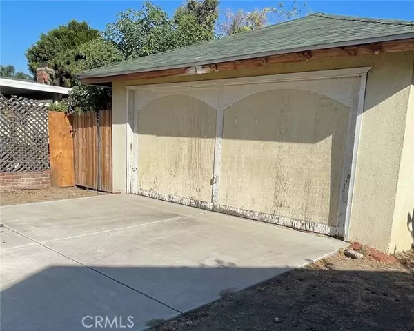 3937 Columbia Avenue, Riverside, CA 92501