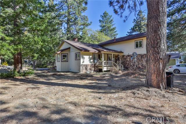 22434 Waters Drive, Crestline, CA 92325