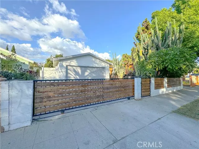 223 E 89th Street, Los Angeles, CA 90003