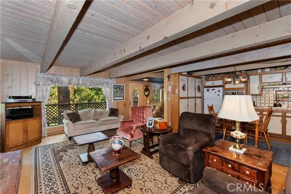 27348 Alpen Drive, Lake Arrowhead, CA 92352