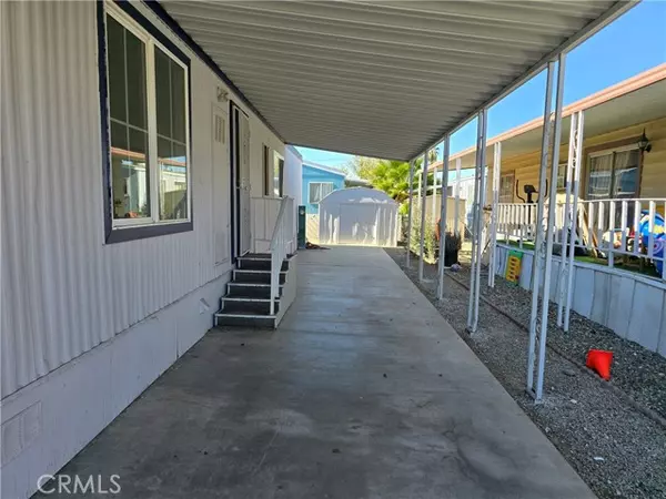 Hemet, CA 92545,1150 N Kirby #72