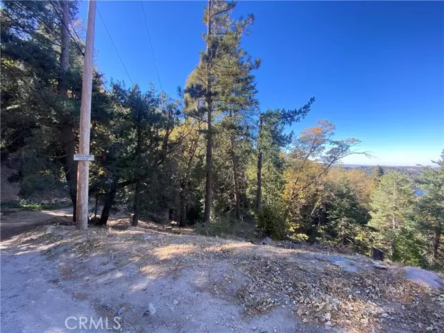 24989 Highland, Crestline, CA 92325