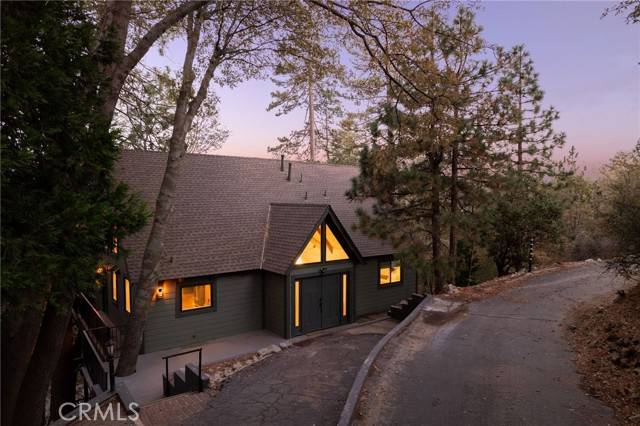 144 Old Toll Road, Lake Arrowhead, CA 92352