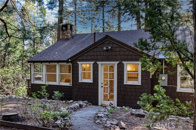 689 Burnt Mill Road, Lake Arrowhead, CA 92352