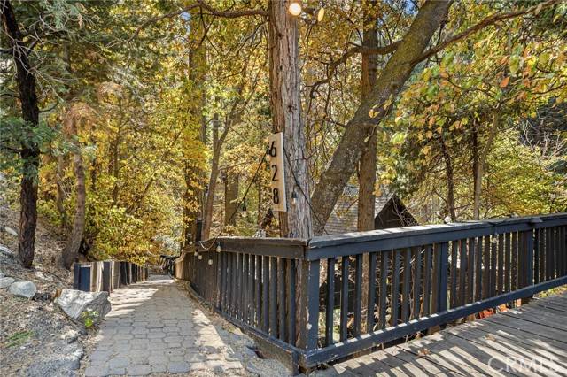 628 Kuffel Canyon Road, Lake Arrowhead, CA 92352