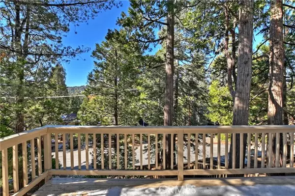 Lake Arrowhead, CA 92352,507 Pioneer Road