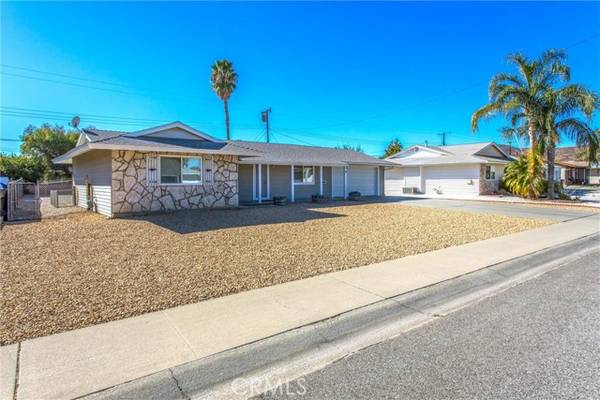 26151 Fountain Bleu Drive, Menifee, CA 92586