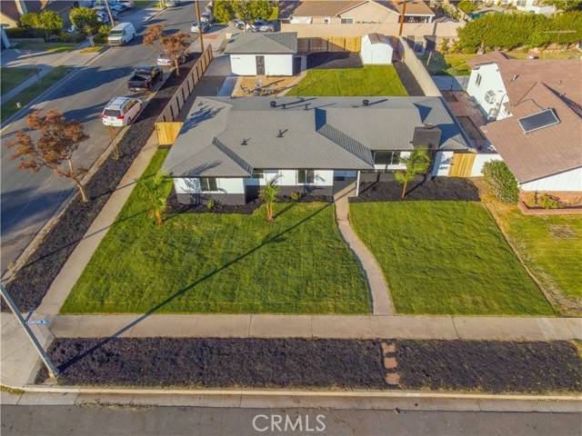 233 W Rancho Road, Corona, CA 92882