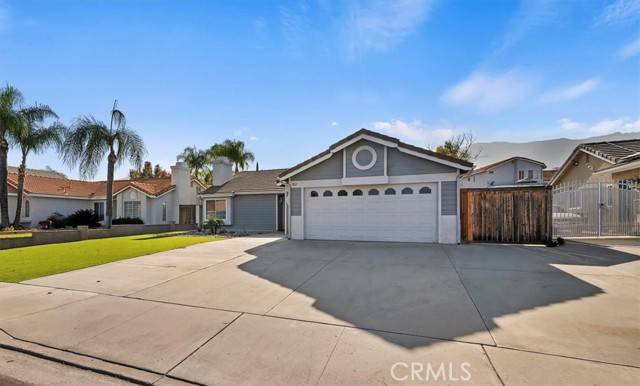 19261 Okeechobee Lane, Lake Elsinore, CA 92530