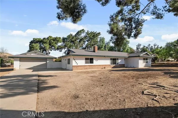 19600 Carmelita Avenue, Corona, CA 92881