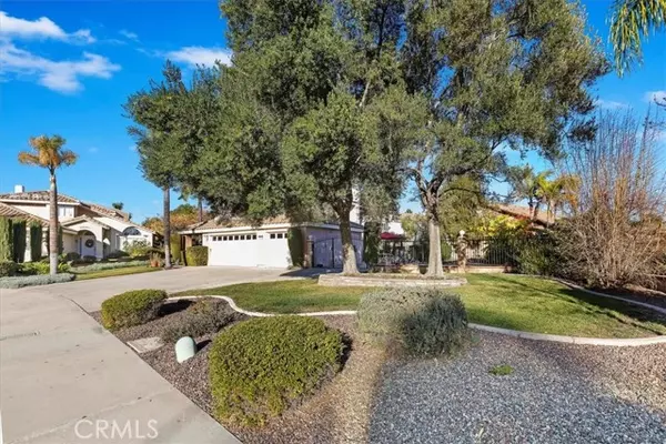 Riverside, CA 92506,933 High View Drive