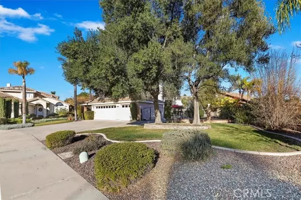 Riverside, CA 92506,933 High View Drive