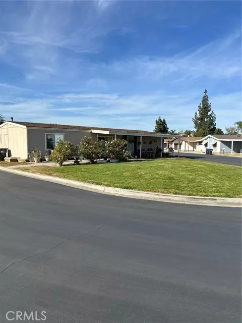 Corona, CA 92879,13381 Magnolia #127