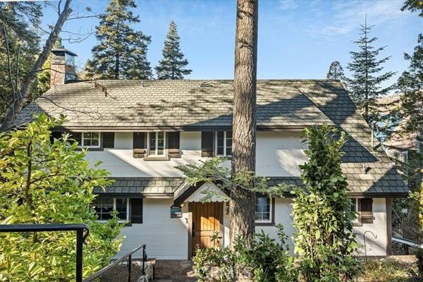 28906 Palisades Drive, Lake Arrowhead, CA 92352