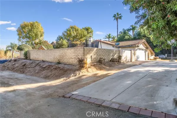 14473 Harvey Lane, Riverside, CA 92503