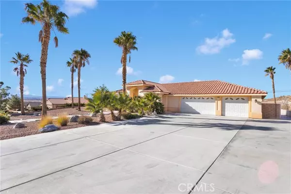 16490 Quantico Road, Apple Valley, CA 92307