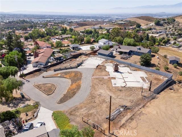 7800 View, Corona, CA 92881