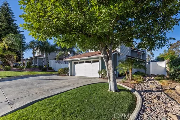 Corona, CA 92879,713 KINGFISHER Court