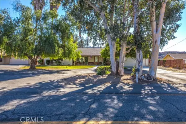 42375 Thornton Avenue, Hemet, CA 92544