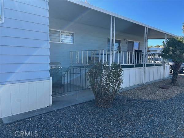 332 N Lyon #122, Hemet, CA 92543