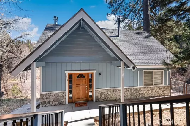 275 Fairway Drive, Lake Arrowhead, CA 92352