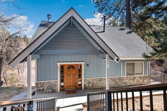 275 Fairway Drive, Lake Arrowhead, CA 92352