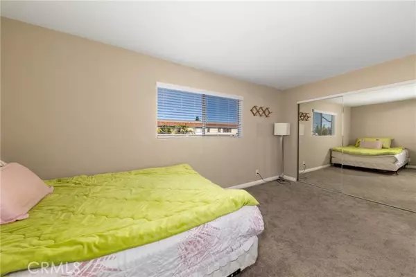 La Habra, CA 90631,405 W Mountain View Avenue #11