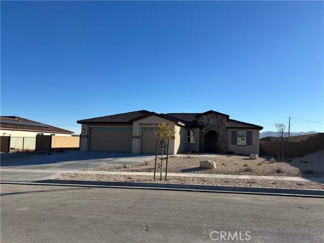 7161 Milton Avenue, Hesperia, CA 92345