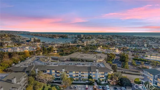 Newport Beach, CA 92663,280 Cagney Lane #219