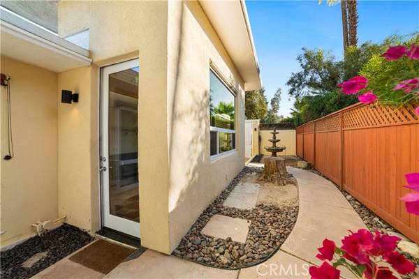 1320 E Camino Amapola, Palm Springs, CA 92264